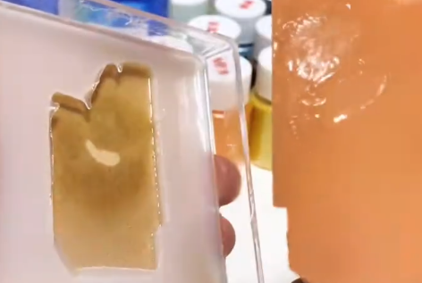 鉑金硅膠遇到光敏樹(shù)脂就發(fā)粘不干？2招高效解決中毒難題